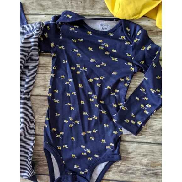 Carter's 3 piece matching set ne construction trucks 9m New - Picture 3 of 5